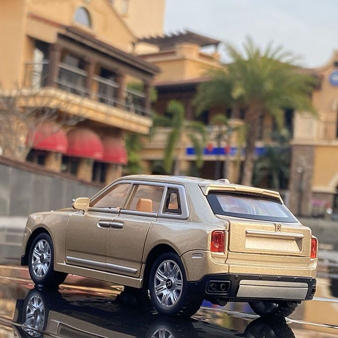 1:32 Rolls-Royce Cullinan Scale Model Car Toy collectible