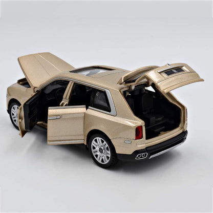 1:32 Rolls-Royce Cullinan Scale Model Car Toy collectible