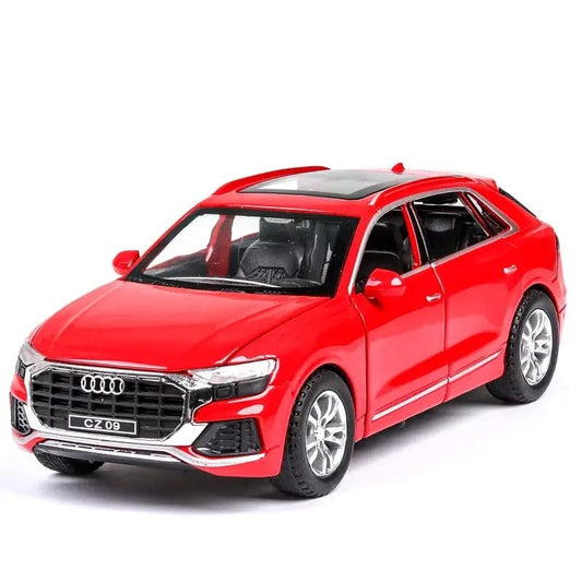 1/32 Audi Q8 Diecast Metal Pullback Toy car Multicolor