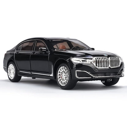 1:24 BMW 7 Series Model Car Sports Car Alloy Metal Pull Back