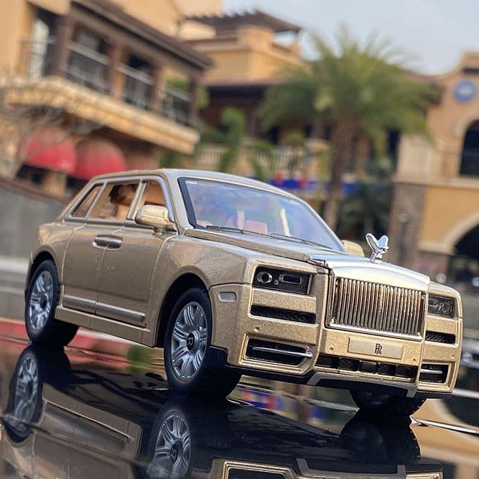 1:32 Rolls-Royce Cullinan Scale Model Car Toy collectible