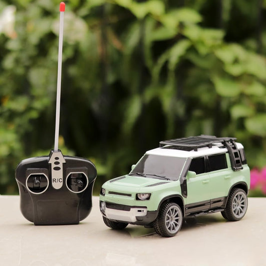 1:16 Scale Remote Controlled Resembling Defender Toy Car