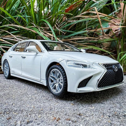 1:32 Lexus Ls 500h Diecast Scale Model Toy car Collectible